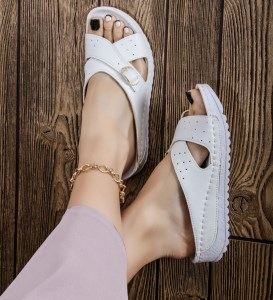 صندل طبی زنانه مدل 1024 رنگ سفید